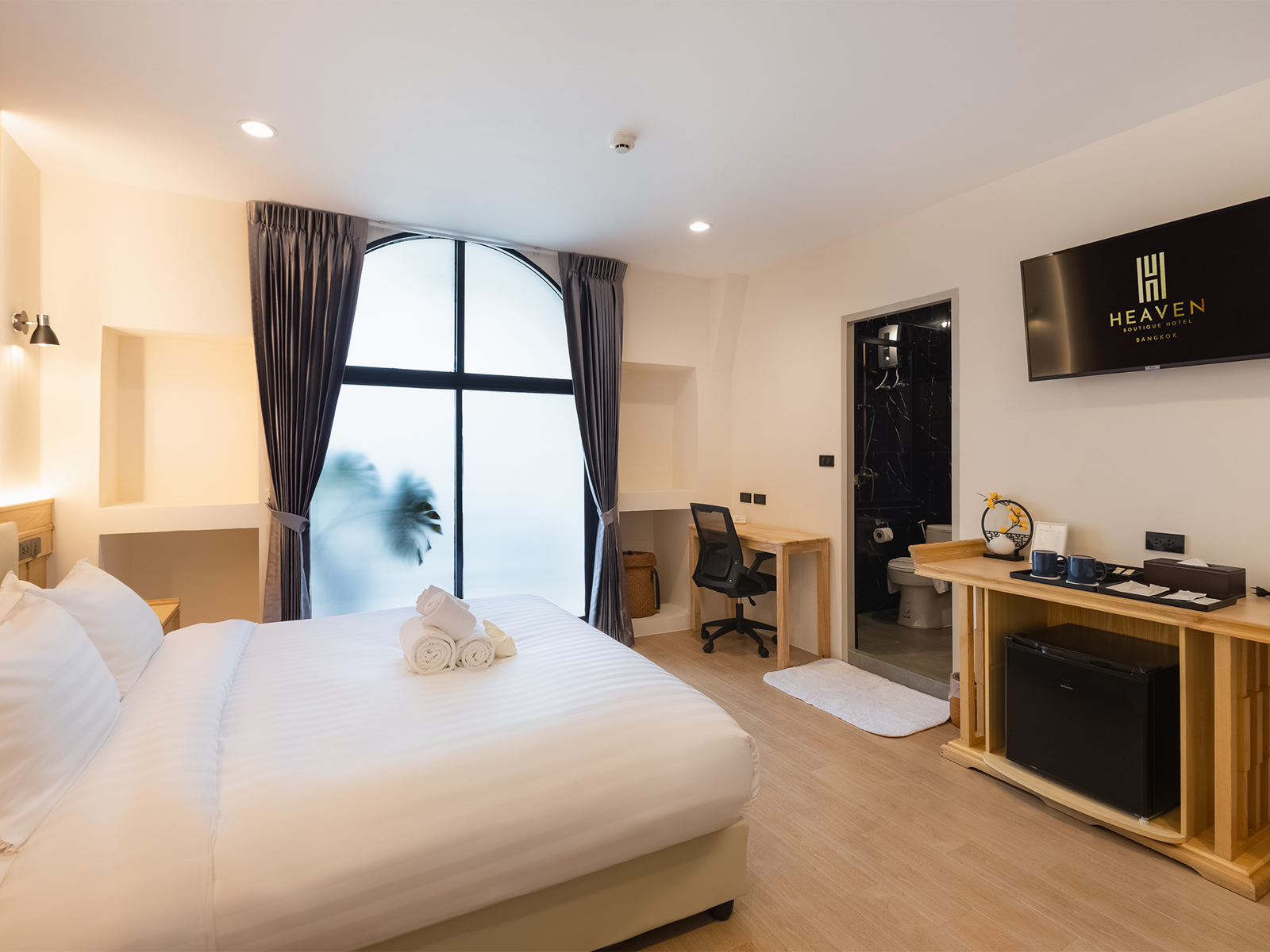 Heaven Boutique Hotel Bang Rak